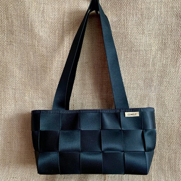 Comely Handbags - COMELY Woven Seatbelt Shoulder Bag Black 10Lx4Wx6H